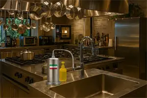 �~�[�ɐݒu���Ă���C�^���A���E�H�[�^�[