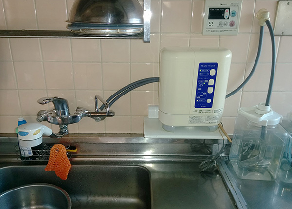 電解水素水生成器 パールウォーター シンクトップ設置